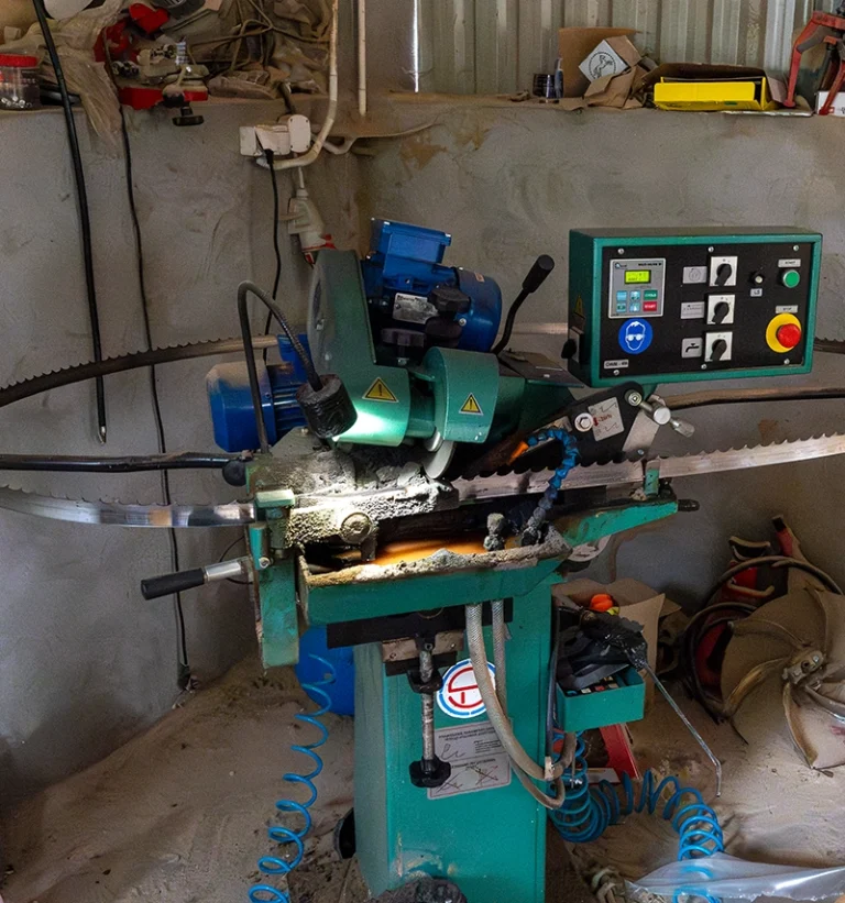 stanowisko ostrzenia pił do traka